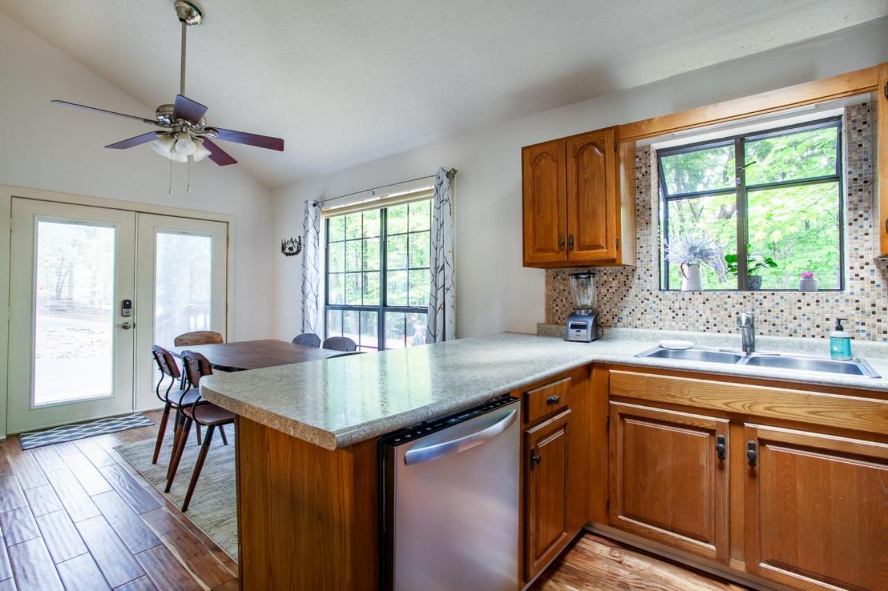 Little Cub Cottage - Mtn Views & Community Pools Gatlinburg Zewnętrze zdjęcie