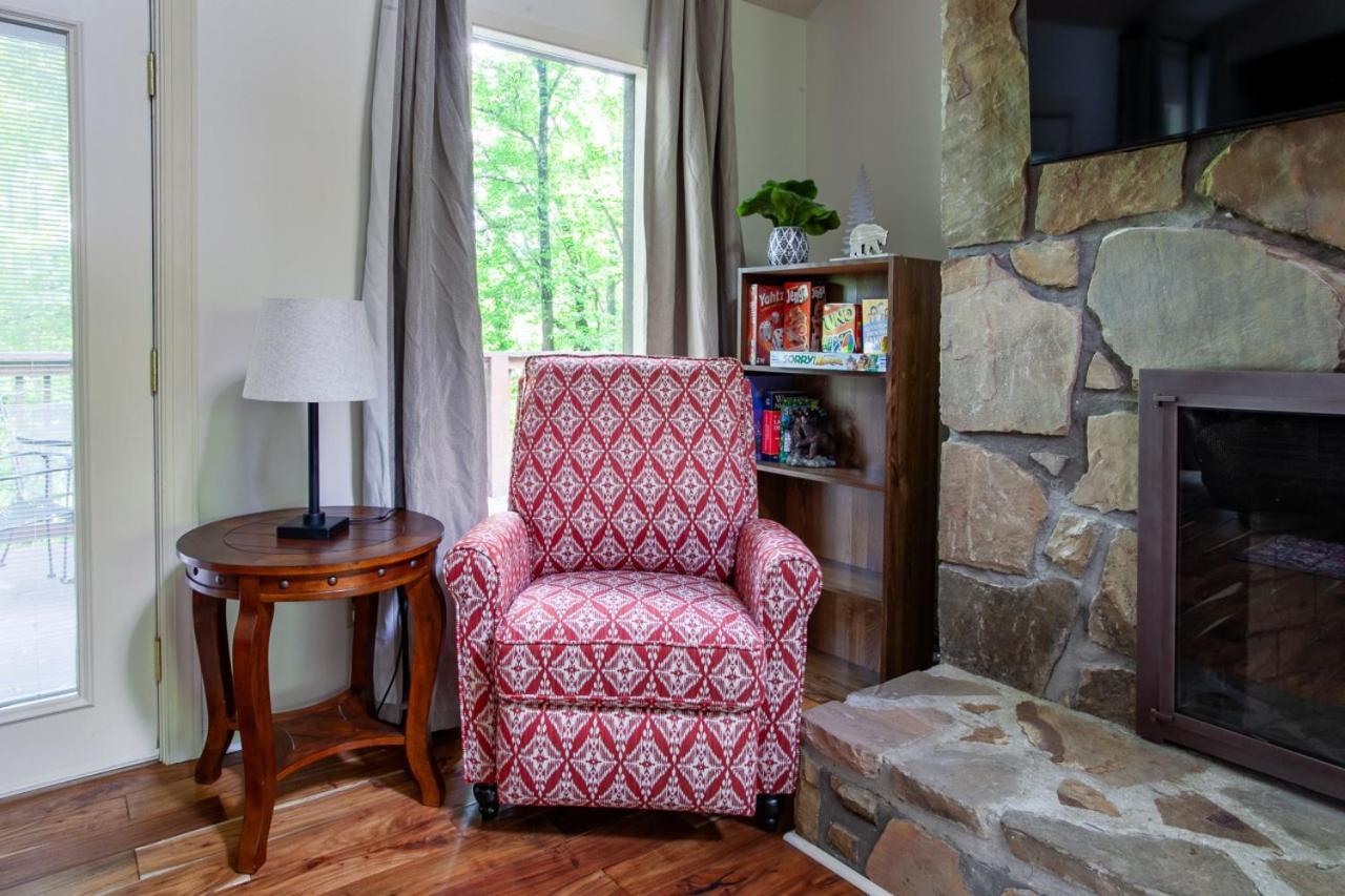 Little Cub Cottage - Mtn Views & Community Pools Gatlinburg Zewnętrze zdjęcie